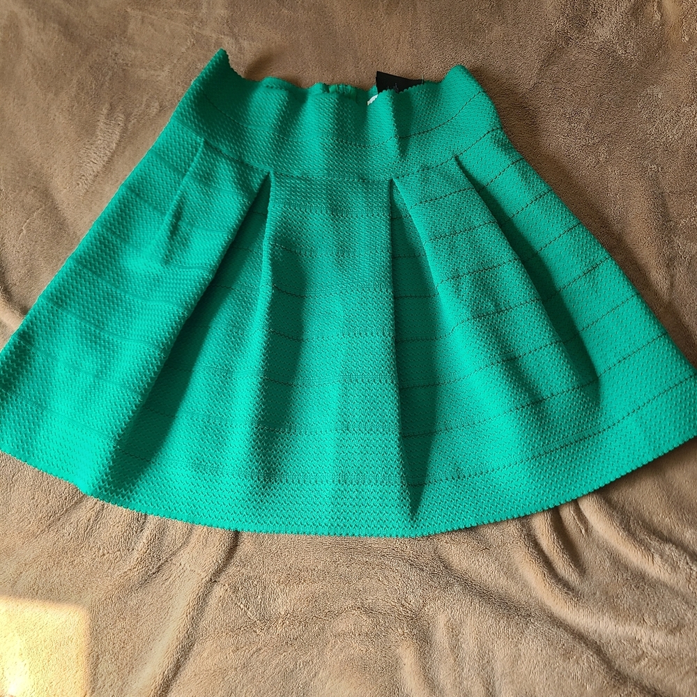 H&M Green Skirt Large